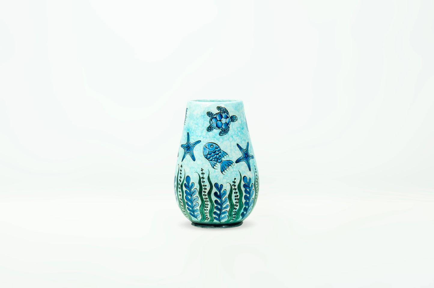 FISH-THEMED VASE
