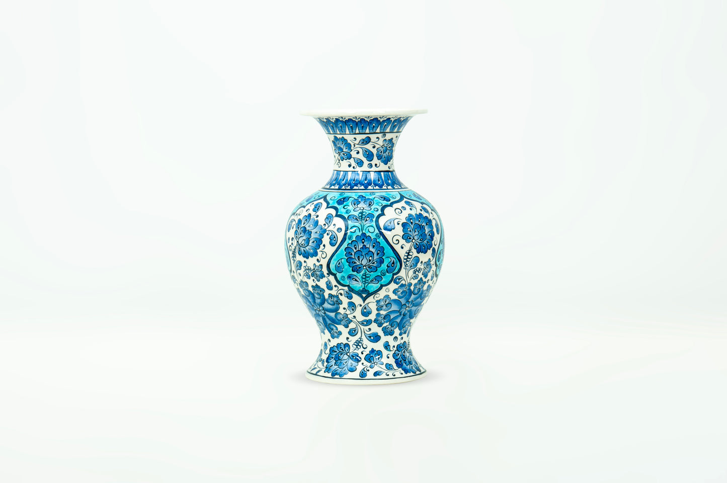 BLUE &amp; BLANC VASE
